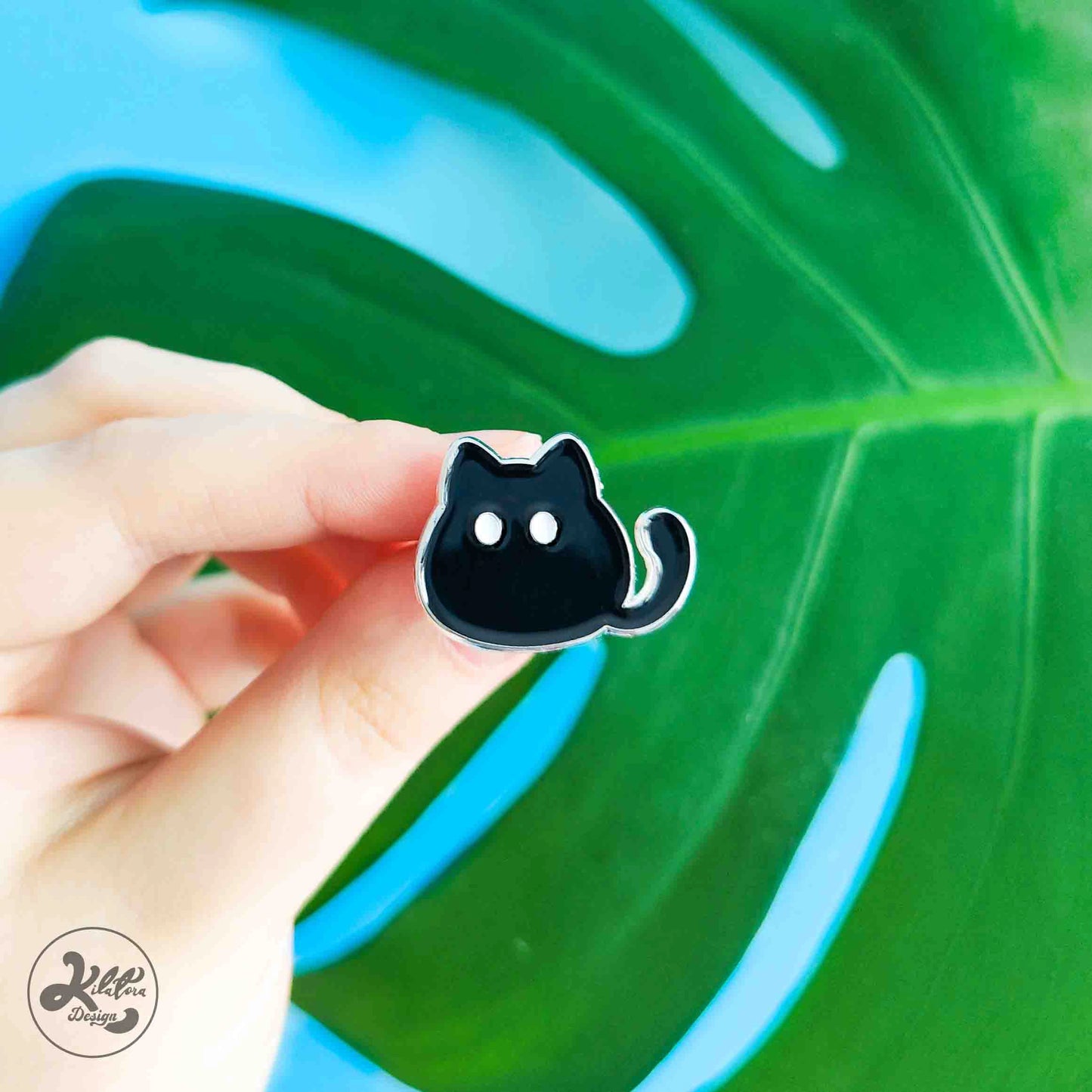 Kitty-Enamel-Pin-Tora&FriendsCollection-kilatora-design.